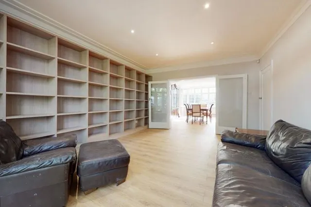 Photo 3 — 6 bed detached house to rent Highfield Gardens, London NW11
