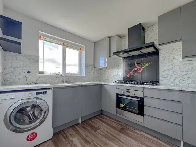 Whitsun Leaze, Patchway, BS34, photo 2