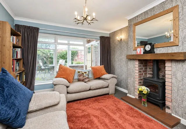 Photo 2 — Pinewood Close, WILLENHALL, West Midlands, WV12