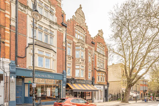 London, NW3, photo 1
