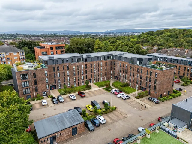 Flat 4, 8 Mansionhouse Court, Langside, G41 3DE, photo 1