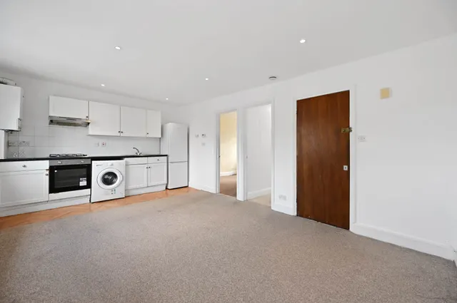 1 bedroom flat, Eastdown Park, Hither Green, SE13