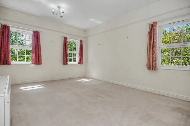 Scholars Court, Northampton, photo 3