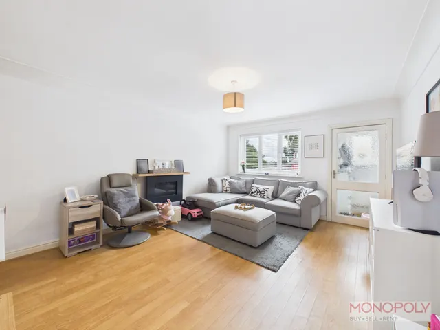 Halstonwood Close, Wrexham, LL13, photo 2