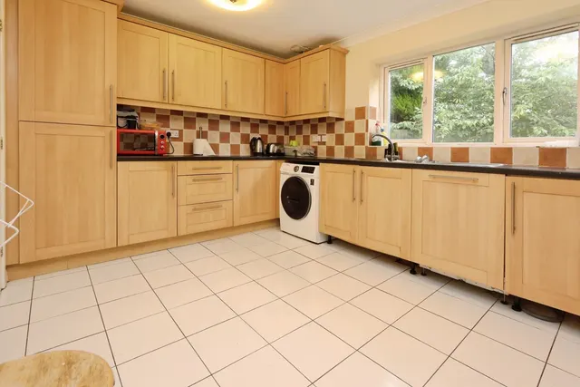 Wall Close, Smethwick, B67, photo 3