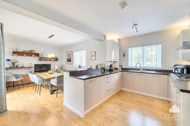 Photo 3 — Oldhill Grove, Winchcombe, Cheltenham