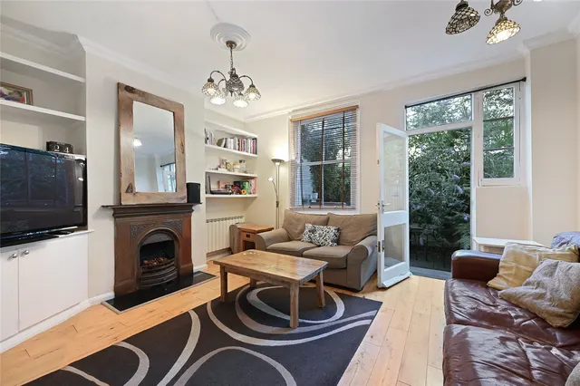Thorpebank Road, London, W12, photo 1