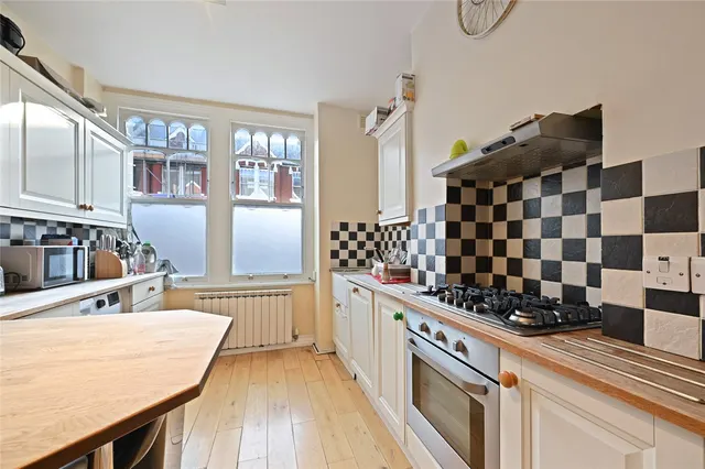 Photo 2 — Thorpebank Road, London, W12