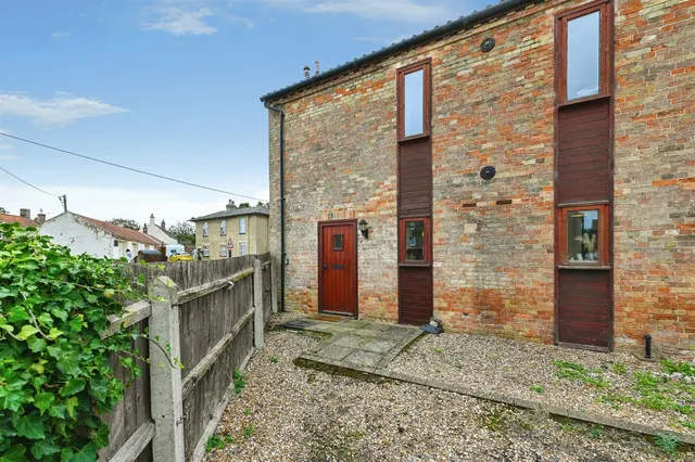 West End, Hilgay, Downham Market, photo 1