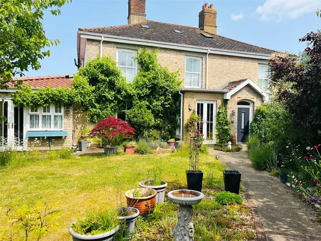 Photo 2 — Merton Road, Watton, Thetford, Norfolk, IP25
