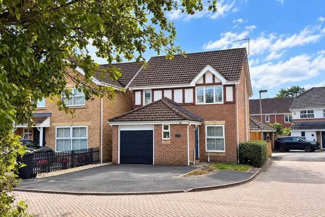 Hillmeadow, Verwood, BH31, photo 1