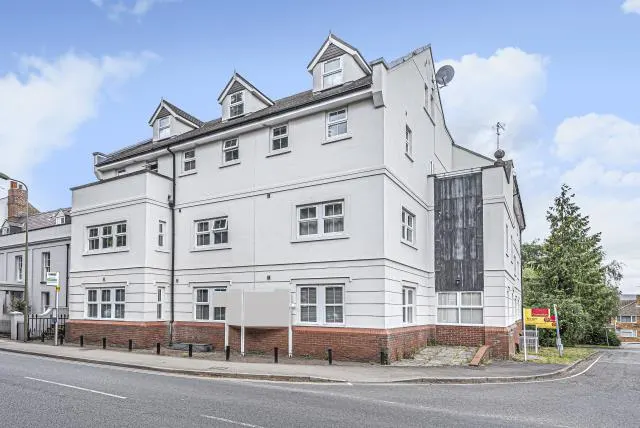 West Bar Street, Banbury, OX16, photo 1