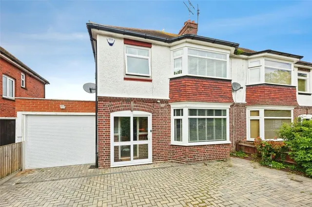 George V Avenue, Margate, Kent, CT9, photo 1