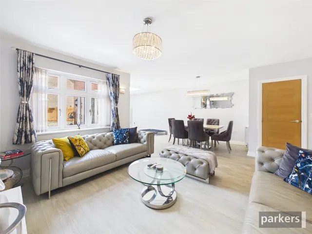 Blackstone Way, Earley, RG6, photo 3