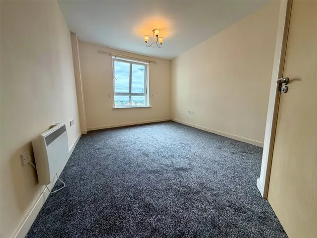 Oriental Road, Woking, GU22, photo 2
