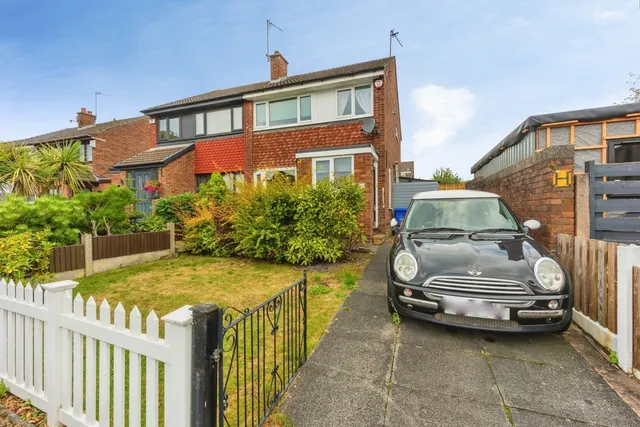 Chapel Close, Dukinfield, Greater Manchester, SK16, photo 1