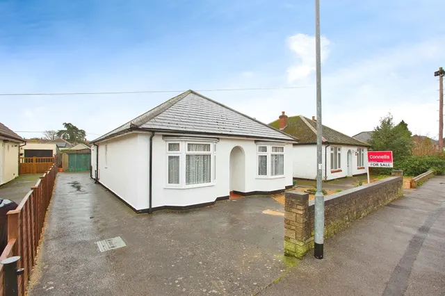 Sandhurst Road, Yeovil, photo 1