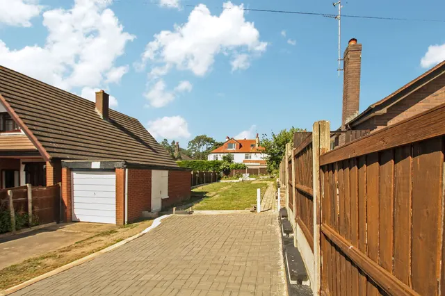 Photo 3 — Plas Uchaf Avenue, Prestatyn, Denbishire, LL19 9NR