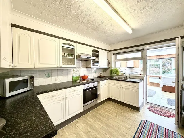 Fairway, Calne, photo 2