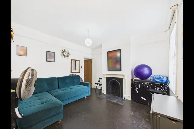Victoria Road, Romford, RM1, photo 2