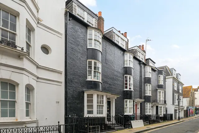 Charles Street, Brighton, BN2, photo 1