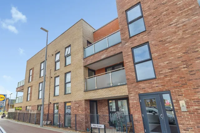Fen Street, Brooklands, MK10, photo 2