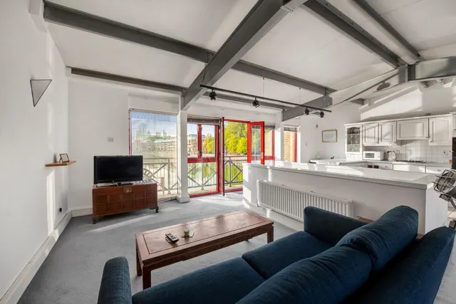 Peartree Lane, London, E1W, photo 1