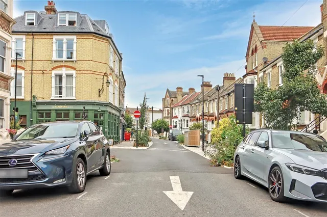 Photo 2 — Elm Park, London