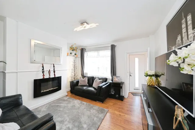 Bullace Road, Nottingham, NG3, photo 2
