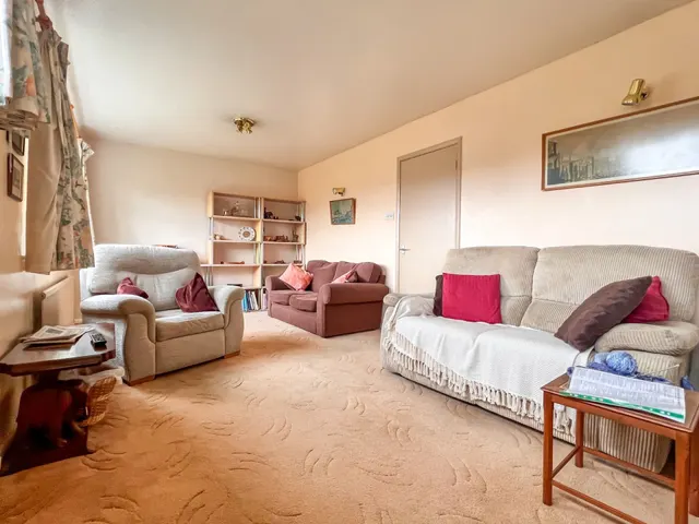 Nightingale Gardens, Nailsea, BS48, photo 2
