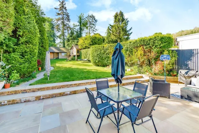 Waverley Avenue, Kenley, Surrey, CR8, photo 1