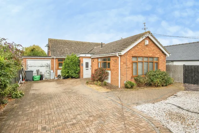 Jaywick Lane, CLACTON-ON-SEA, photo 1