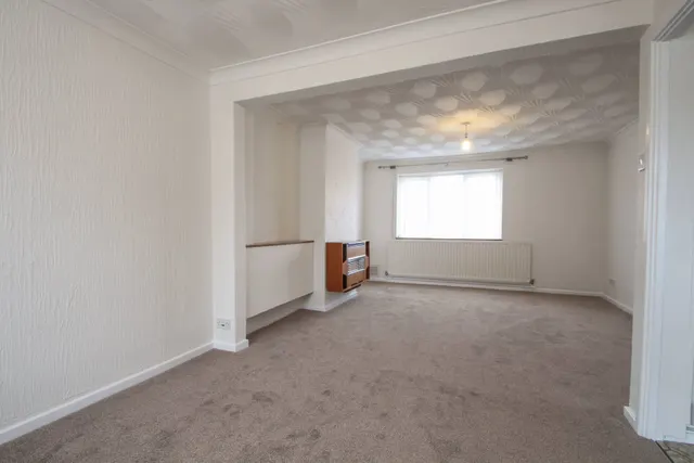 Photo 3 — Chaucer Road, Welling