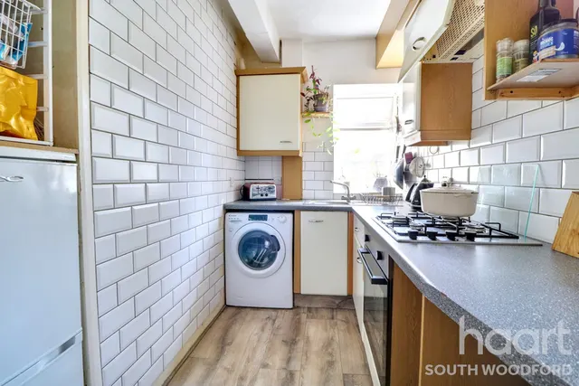 The Drive, E18, photo 2