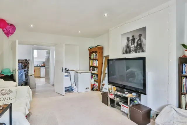 Wimborne Road, Bournemouth, BH2, photo 3