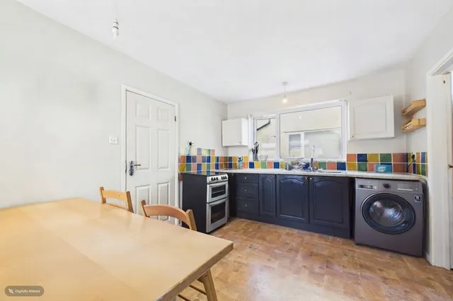 School Road, Broughton, PE28, photo 3