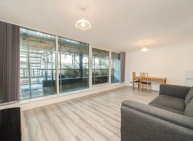 Boardwalk Place, Canary Wharf, E14, photo 2