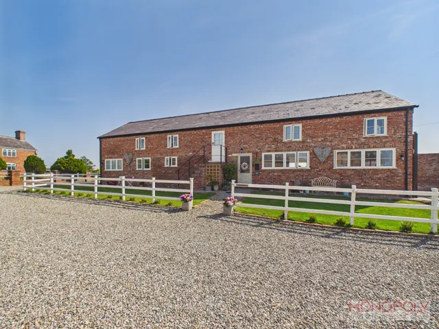 Forget Me Not Barn, Bowling Bank, LL13, photo 1