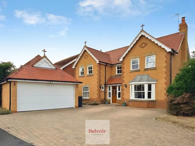 Prince Henrys Close, Greenhill, Evesham, WR11, photo 1