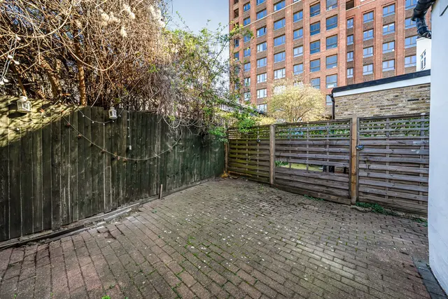 Photo 3 — Ilderton Road, SE15