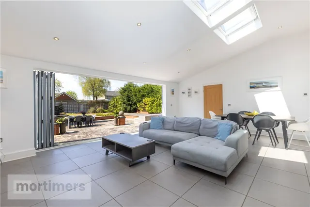 Hollins Lane, Accrington, BB5, photo 2