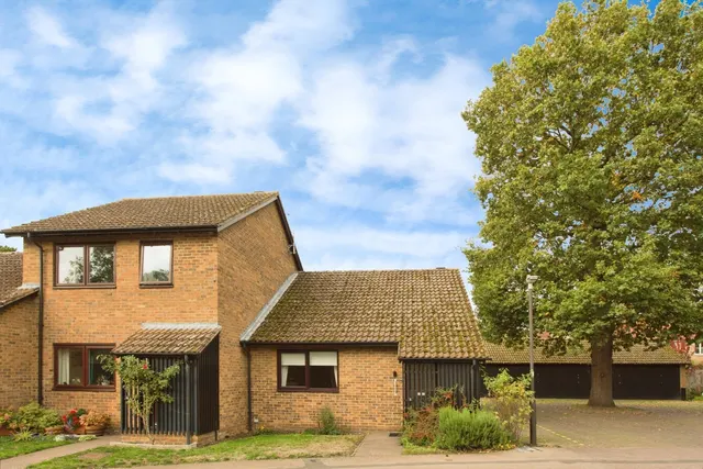 Peacocks, Great Shelford, CB22, photo 1