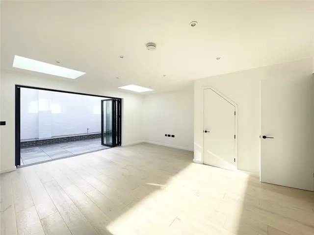 Nursery Row, Barnet, EN5, photo 3