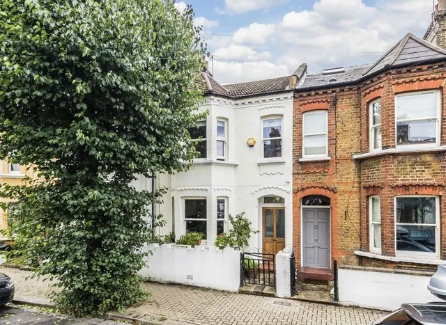 Ingelow Road, Battersea, SW8, photo 1