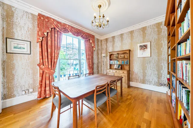 Photo 3 — Vassall Road, London, London, SW9 6HY