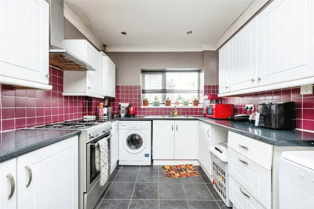 Photo 2 — King William Road, Kempston, Bedford, Bedfordshire, MK42