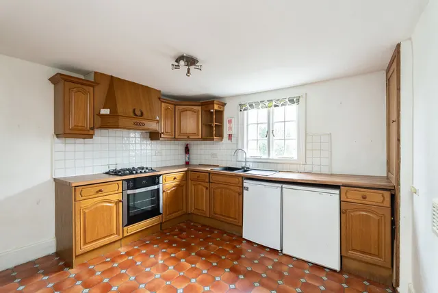 Harrow Road West, Dorking, RH4, photo 2
