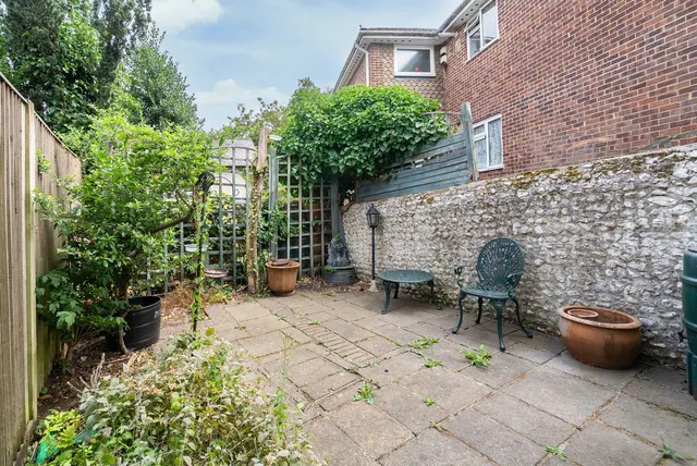 Harrow Road West, Dorking, RH4, photo 3