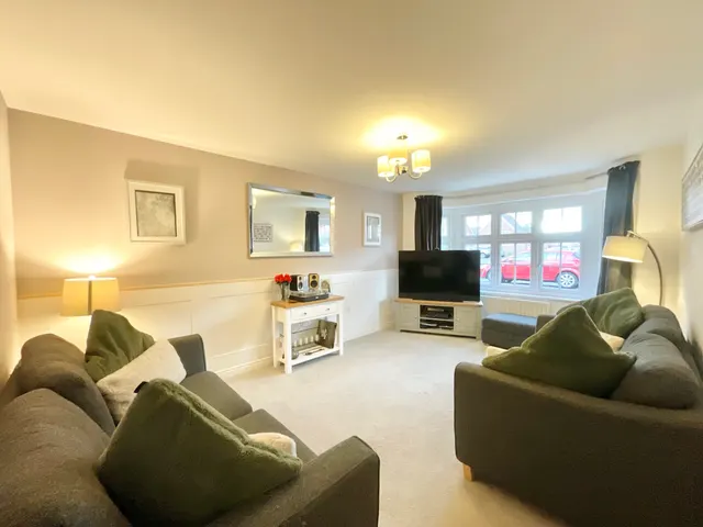 Reed Drive, Stafford, ST16, photo 3