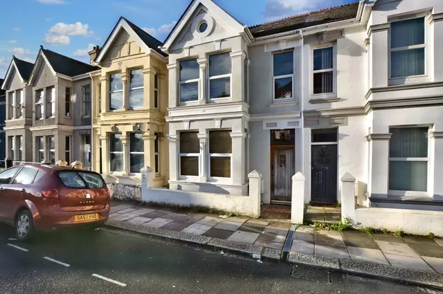 Glen Park Avenue, Plymouth, PL4